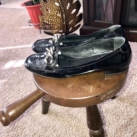 🔷💠PRADA🔷💠PATENT LEATHER LOAFERS 🔷💠 - Picture 3 of 8